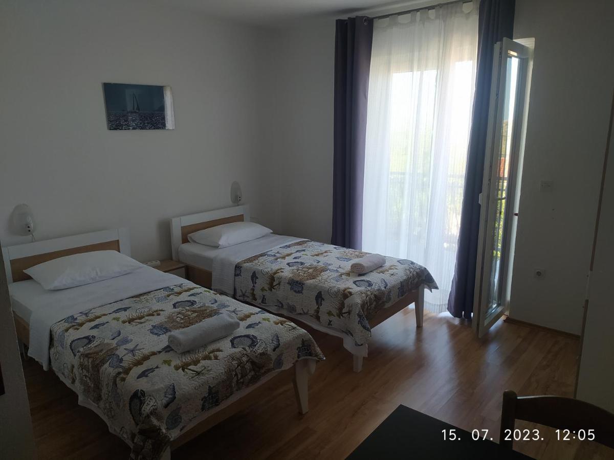 Apartment Ante Sveti Juraj Buitenkant foto