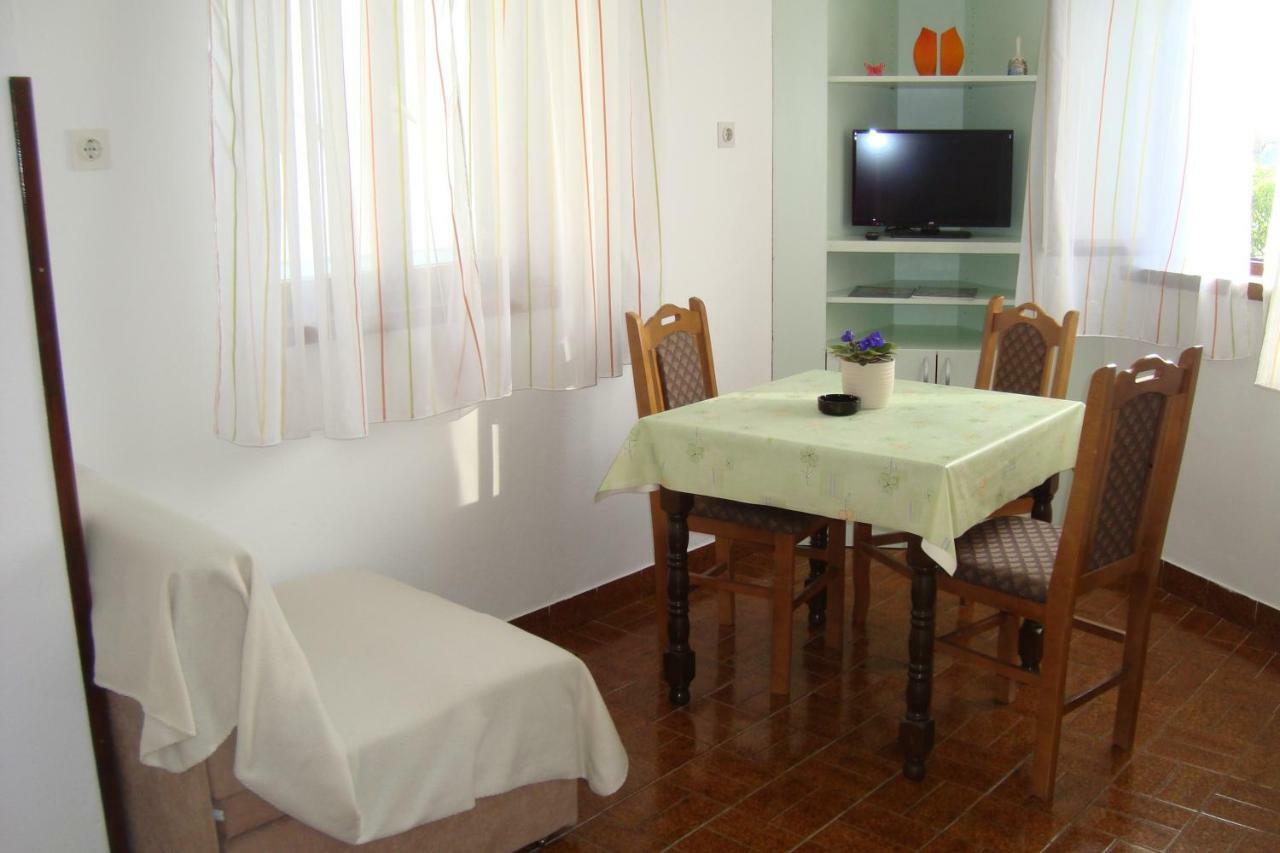 Apartment Ante Sveti Juraj Buitenkant foto