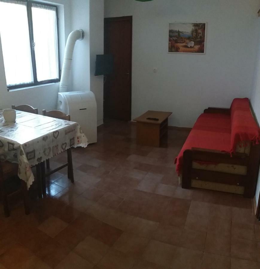 Apartment Ante Sveti Juraj Buitenkant foto