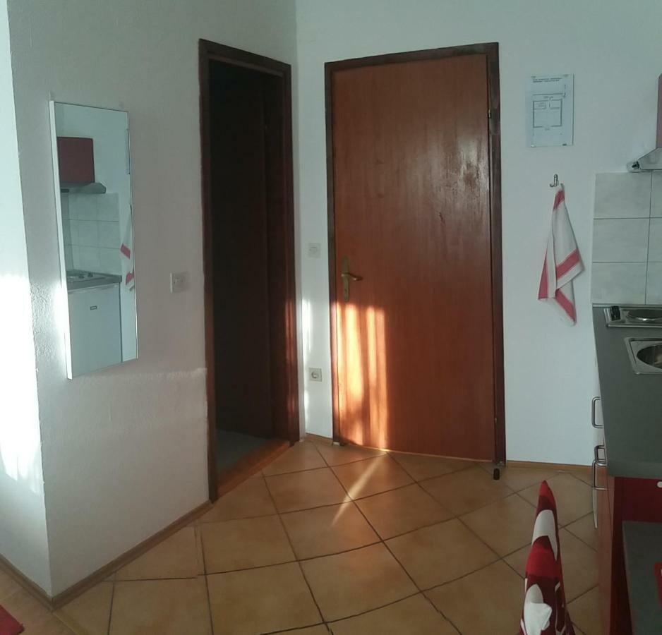 Apartment Ante Sveti Juraj Buitenkant foto