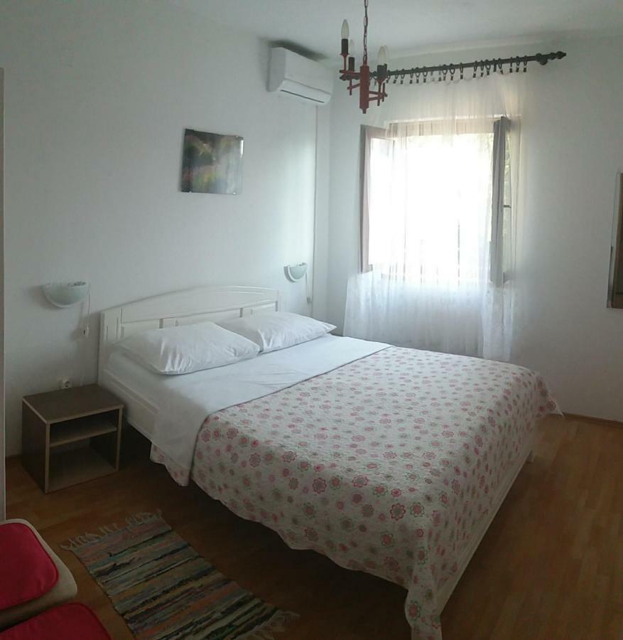 Apartment Ante Sveti Juraj Buitenkant foto